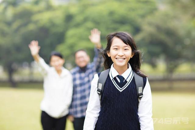 女儿14岁后，一定要带她去3个地方看看，才能帮她未来少走弯路