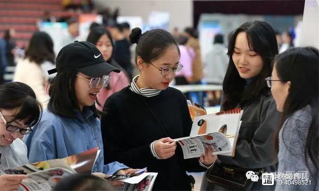 多位博士竞争一个中学教师岗位，激烈！是人才浪费还是人才到位？