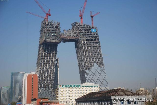 世界建筑奇迹，中国耗资200亿的“大裤衩”，修建难度超乎想象