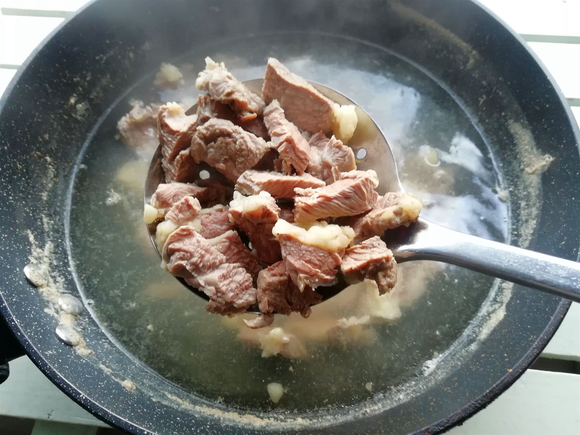 怎样炖牛肉好吃_牛肉炖萝卜怎么炖好吃_牛肉炖山药怎么炖好吃