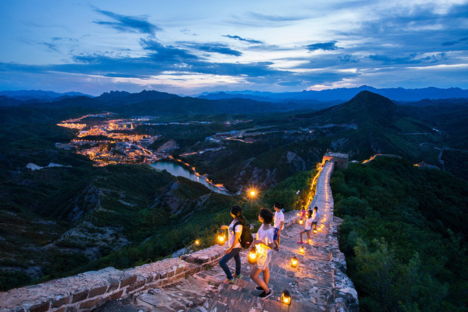 北京2区西山晴雪鬼区_北京旅游区_去北京旅游买火车票买北京西的还是北京南的